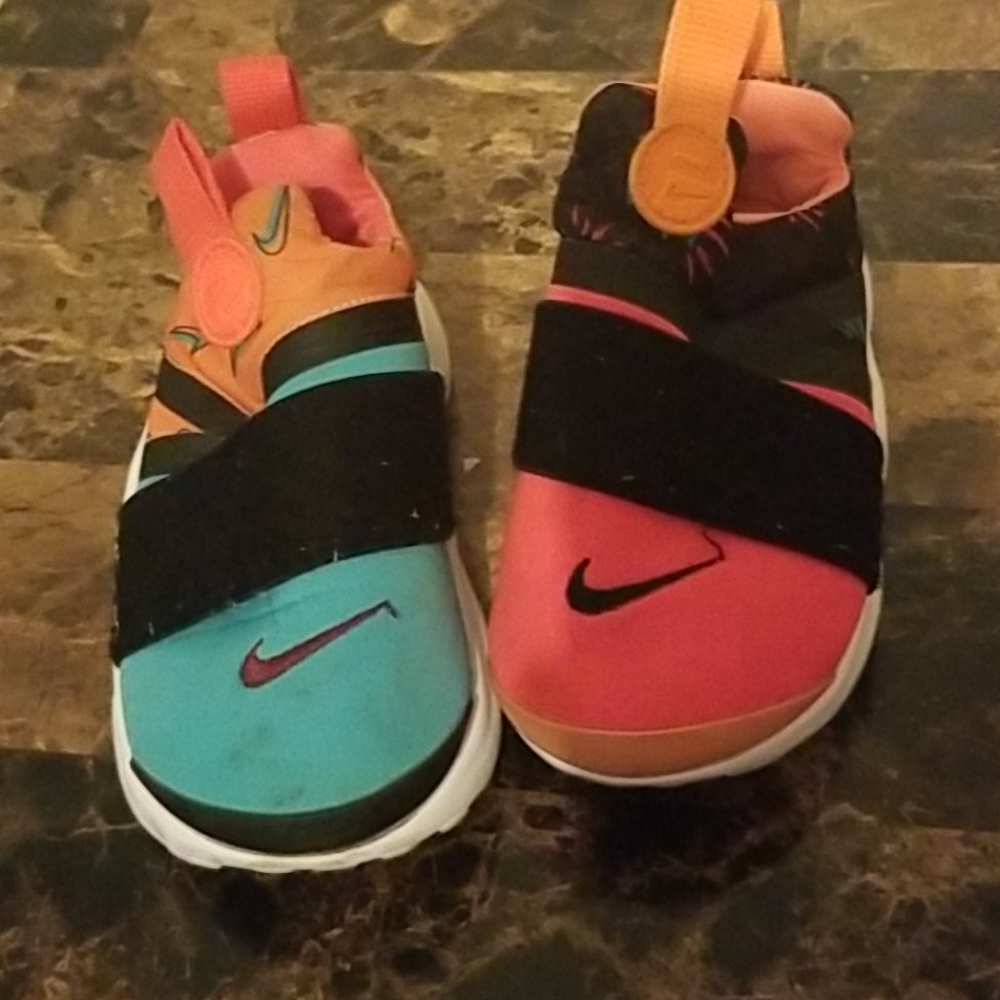 Multicolored kids sneakers  size US 7c